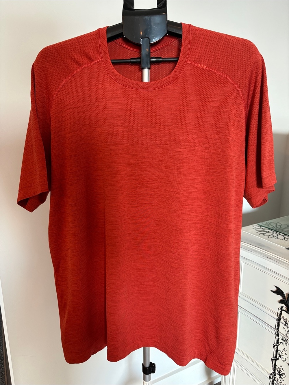 Lululemon Metal Vent Tech Short Sleeve ~ XXL ~ Magma / Flames